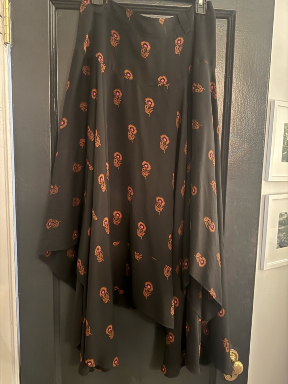 ALC Black Floral Paisley High-Low Maxi Skirt lightweight and flattering size 8